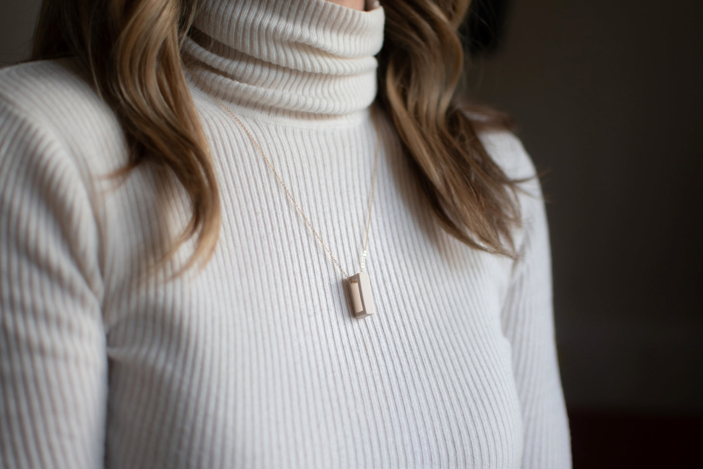 Cylinder Necklace - Vertical