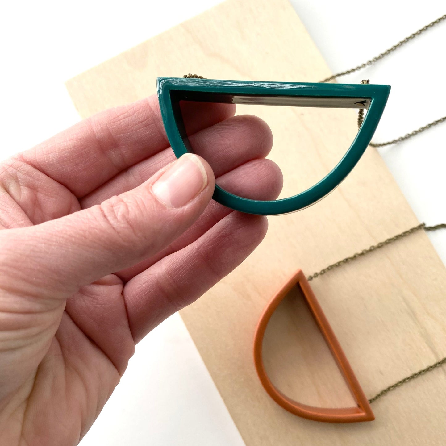 Capped Curve Necklace - Terra Cotta & Lagoon