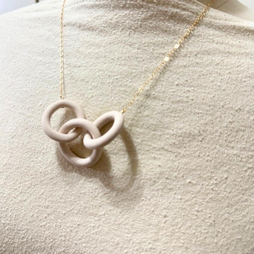 Coil Link Necklace - White