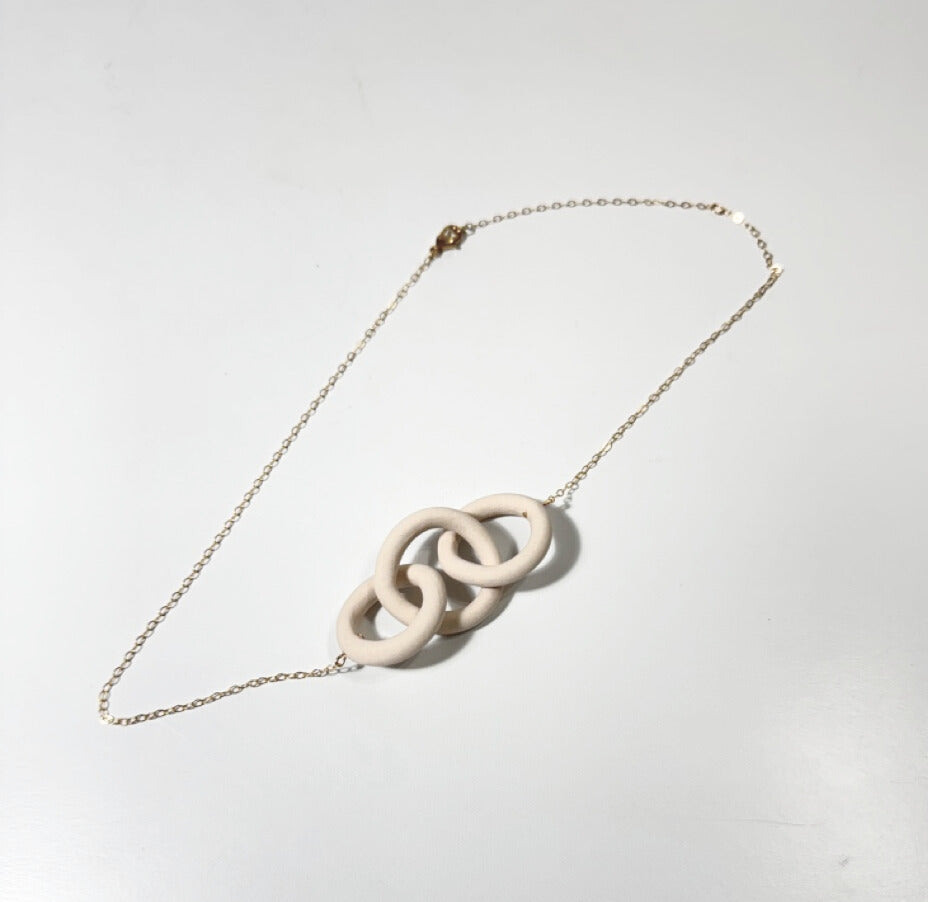 Coil Link Necklace - White